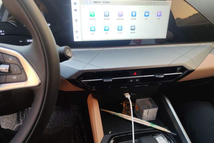 Used Geely Auto Haoyue PRO 2024 1.5T DCT Zongheng+ Audio And AC Panel