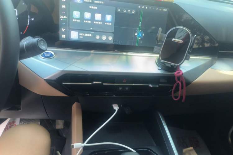 Used Geely Auto Haoyue PRO 2024 1.5T DCT Zongheng+ Audio And AC Panel