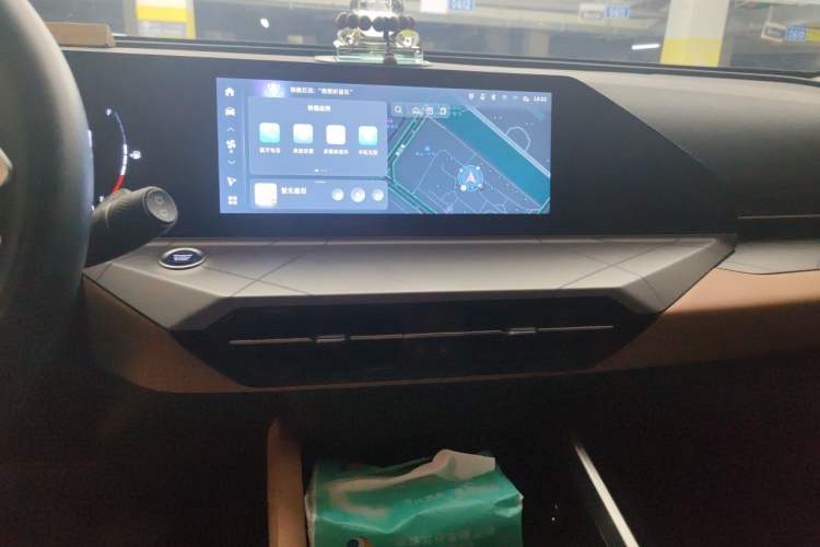 Used Geely Auto Haoyue PRO 2024 1.5T DCT Zongheng+ Audio And AC Panel