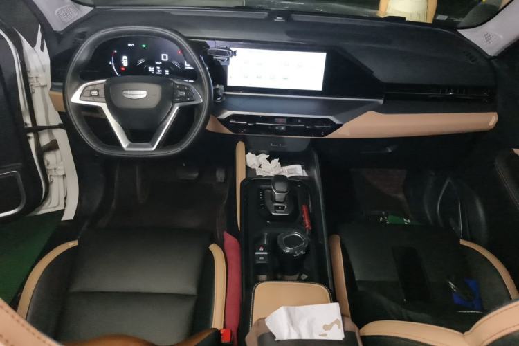 Used Geely Auto Haoyue PRO 2024 1.5T DCT Zongheng+ Center Console