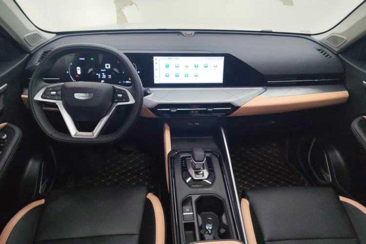 Used Geely Auto Haoyue PRO 2024 1.5T DCT Zongheng+ Center Console