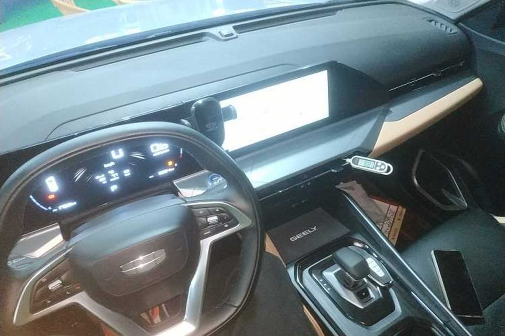 Used Geely Auto Haoyue PRO 2024 1.5T DCT Crosswise Edition Center Console