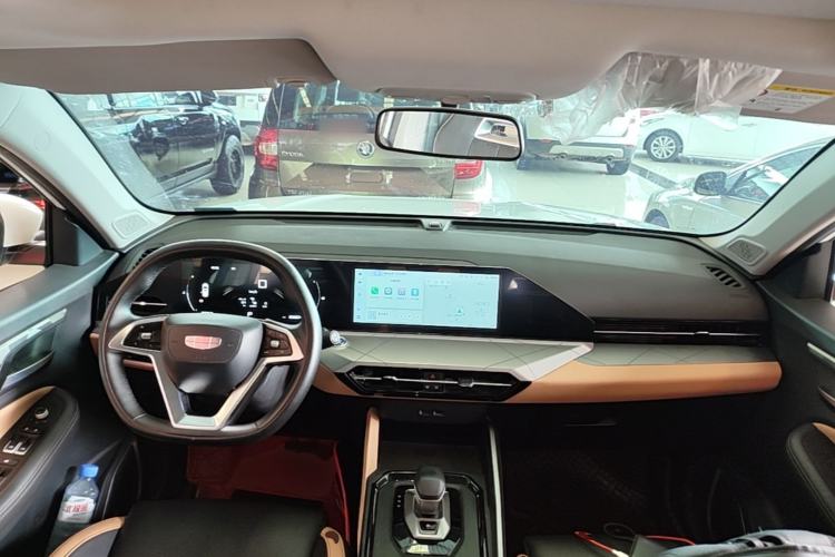 Used Geely Auto Haoyue PRO 2024 1.5T DCT Zongheng+ Center Console