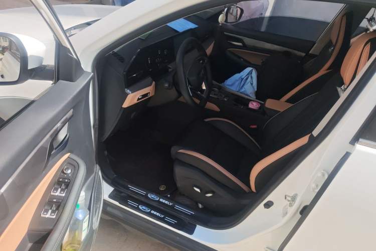 Used Geely Auto Haoyue PRO 2024 1.5T DCT Zongheng+ Driver Seat