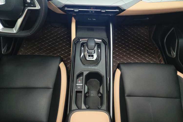 Used Geely Auto Haoyue PRO 2024 1.5T DCT Zongheng+ Gear Lever