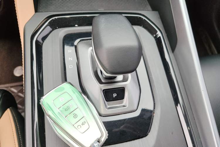 Used Geely Auto Haoyue PRO 2024 1.5T DCT Zongheng+ Gear Lever