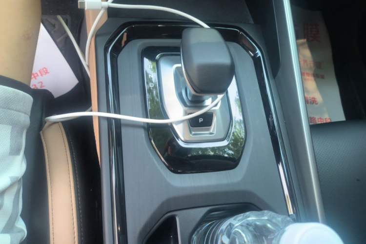 Used Geely Auto Haoyue PRO 2024 1.5T DCT Zongheng+ Gear Lever