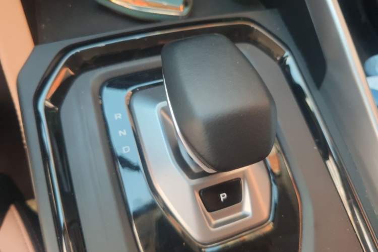 Used Geely Auto Haoyue PRO 2024 1.5T DCT Zongheng+ Gear Lever