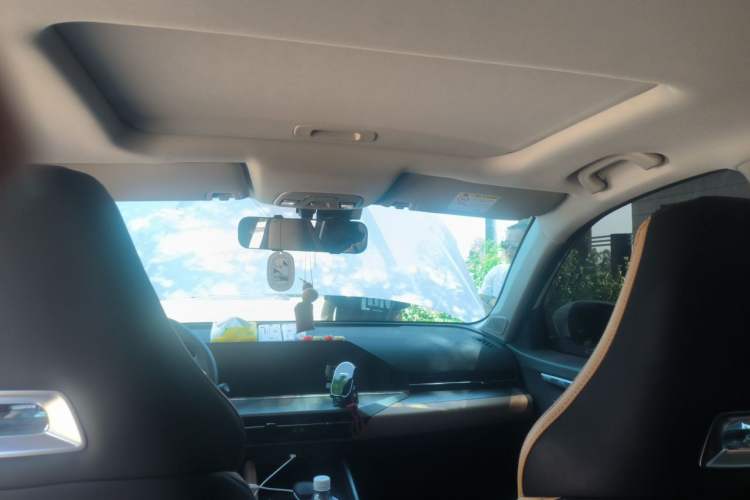 Used Geely Auto Haoyue PRO 2024 1.5T DCT Zongheng+ Headliner