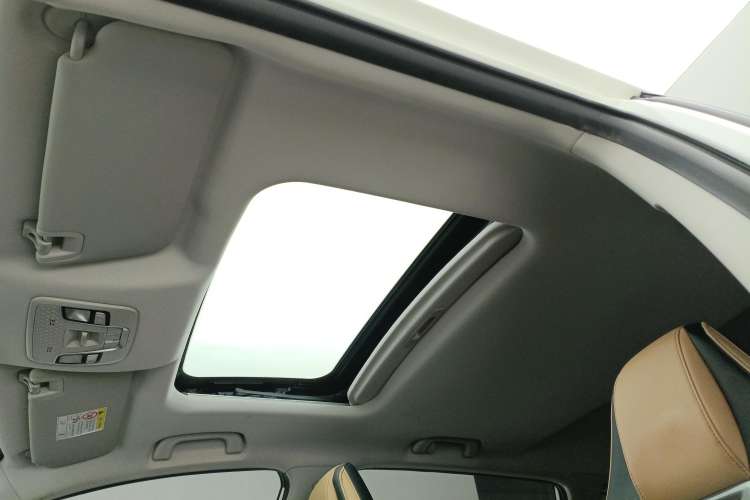 Used Geely Auto Haoyue PRO 2024 1.5T DCT Zongheng+ Headliner
