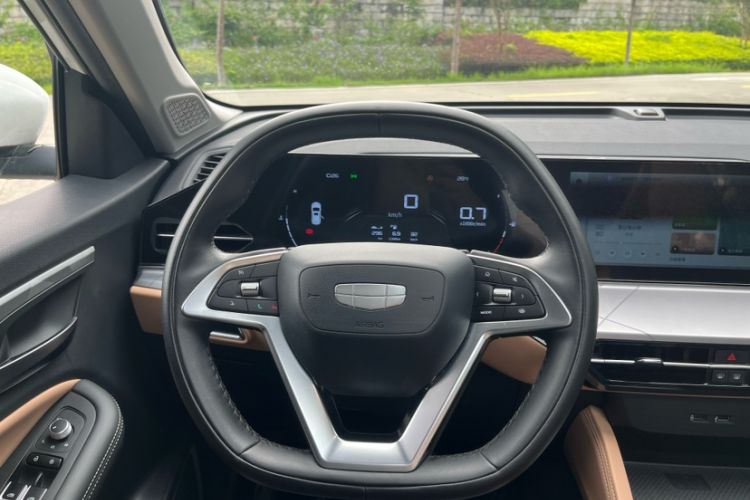 Used Geely Auto Haoyue PRO 2024 1.5T DCT Zongheng+ Interior 2