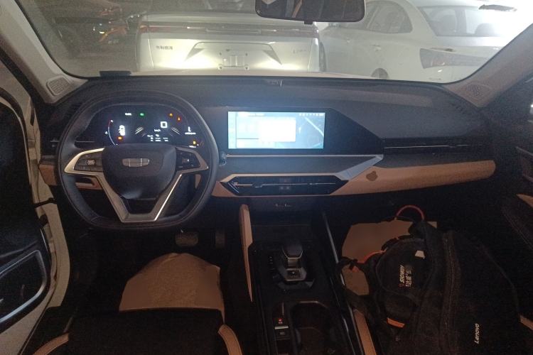 Used Geely Auto Haoyue PRO 2024 1.5T DCT Crosswise Edition Interior 2