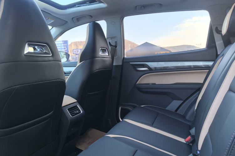 Used Geely Auto Haoyue PRO 2024 1.5T DCT Zongheng+ Interior 2