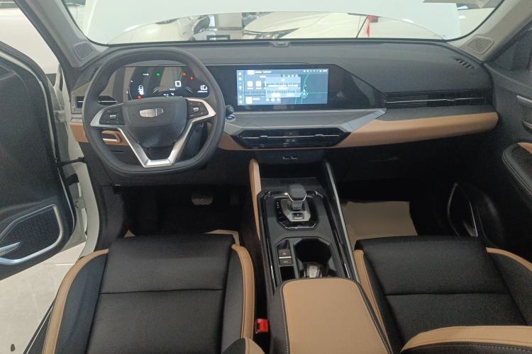 Used Geely Auto Haoyue PRO 2024 1.5T DCT Crosswise Edition Interior 2
