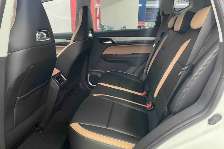 Used Geely Auto Haoyue PRO 2024 1.5T DCT Zongheng+ Interior 2