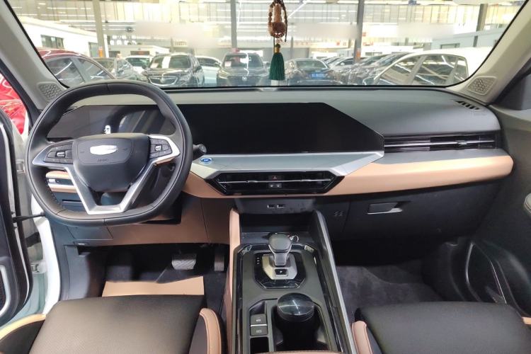 Used Geely Auto Haoyue PRO 2024 1.5T DCT Zongheng+ Interior 3