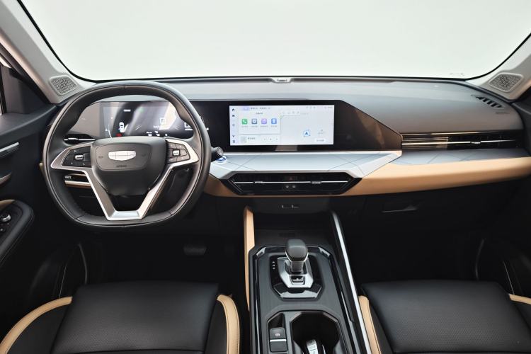 Used Geely Auto Haoyue PRO 2024 1.5T DCT Zongheng+ Interior 4