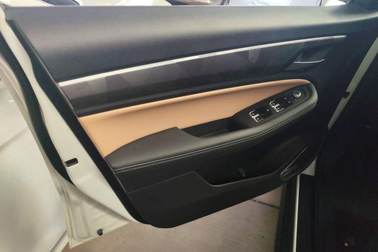 Used Geely Auto Haoyue PRO 2024 1.5T DCT Zongheng+ Left Front Door Interior