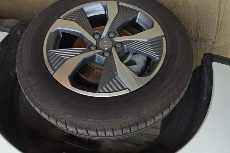 Used Geely Auto Haoyue PRO 2024 1.5T DCT Zongheng+ Left Front Wheel Hub