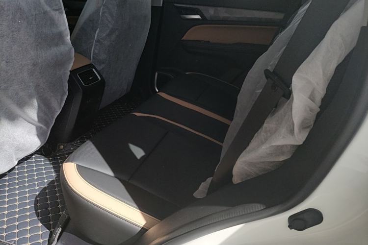 Used Geely Auto Haoyue PRO 2024 1.5T DCT Zongheng+ Left Rear Seat