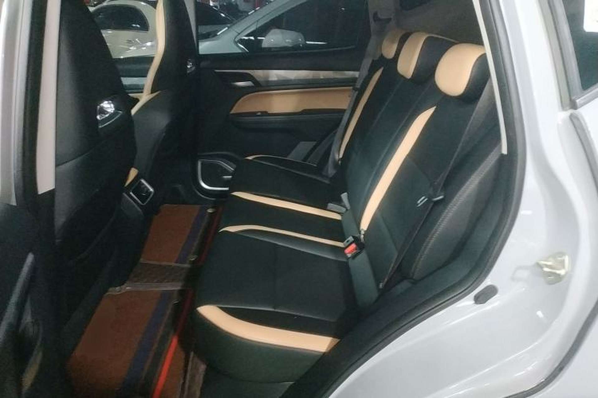 Used Geely Auto Haoyue PRO 2024 1.5T DCT Crosswise Edition Left Rear Seat