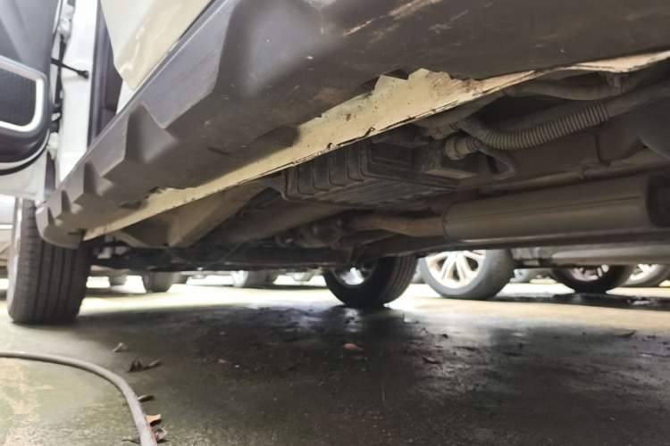 Used Geely Auto Haoyue PRO 2024 1.5T DCT Zongheng+ Left Side Sill