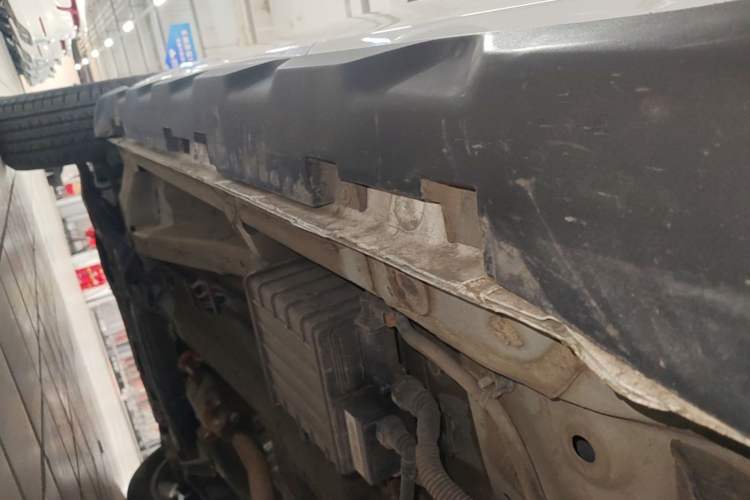 Used Geely Auto Haoyue PRO 2024 1.5T DCT Zongheng+ Left Side Sill