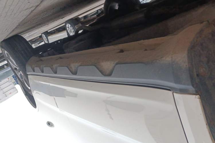 Used Geely Auto Haoyue PRO 2024 1.5T DCT Zongheng+ Left Side Sill