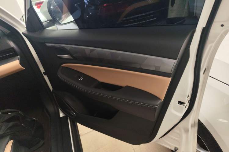 Used Geely Auto Haoyue PRO 2024 1.5T DCT Zongheng+ Right Front Door Interior