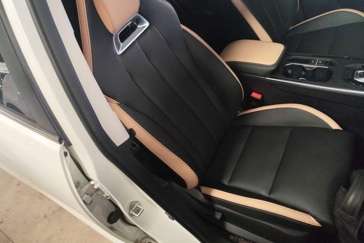 Used Geely Auto Haoyue PRO 2024 1.5T DCT Zongheng+ Right Front Seat