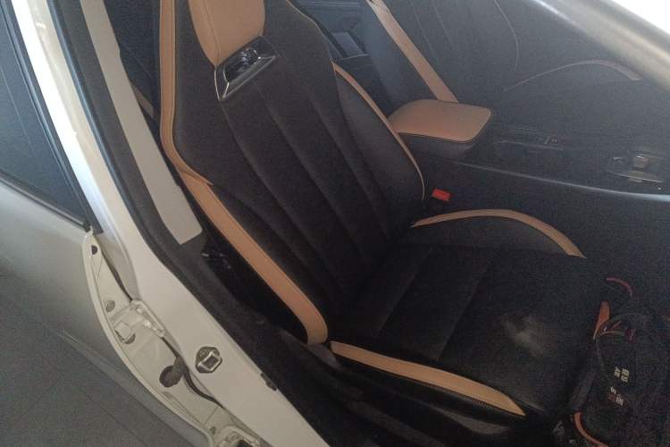 Used Geely Auto Haoyue PRO 2024 1.5T DCT Crosswise Edition Right Front Seat