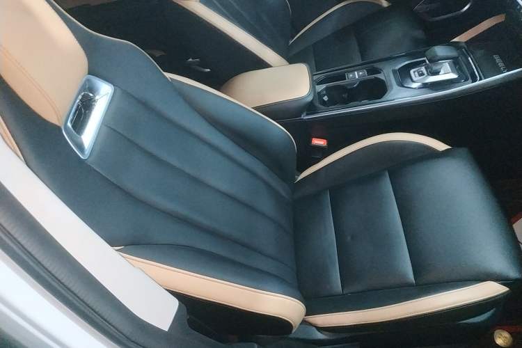 Used Geely Auto Haoyue PRO 2024 1.5T DCT Crosswise Edition Right Front Seat