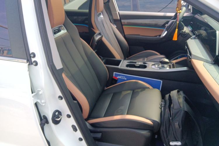 Used Geely Auto Haoyue PRO 2024 1.5T DCT Zongheng+ Right Front Seat
