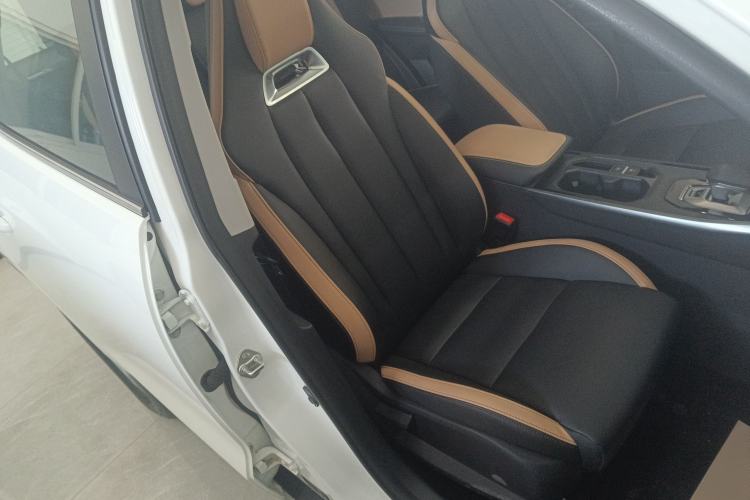 Used Geely Auto Haoyue PRO 2024 1.5T DCT Crosswise Edition Right Front Seat