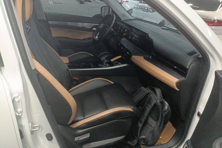 Used Geely Auto Haoyue PRO 2024 1.5T DCT Zongheng+ Right Front Seat