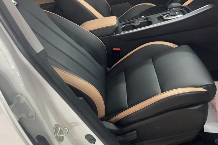 Used Geely Auto Haoyue PRO 2024 1.5T DCT Zongheng+ Right Front Seat