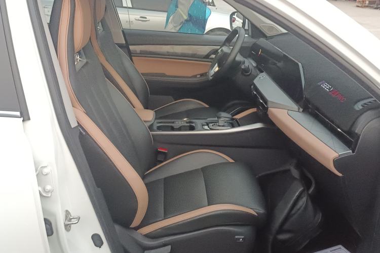 Used Geely Auto Haoyue PRO 2024 1.5T DCT Zongheng+ Right Front Seat