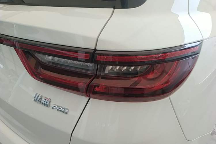 Used Geely Auto Haoyue PRO 2024 1.5T DCT Ultimate Edition Right Rear Taillight