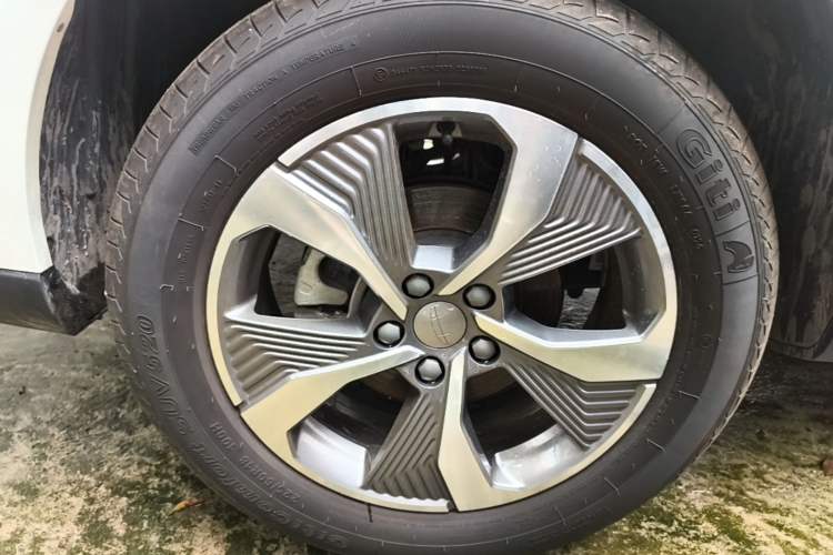 Used Geely Auto Haoyue PRO 2024 1.5T DCT Zongheng+ Right Rear Wheel Hub