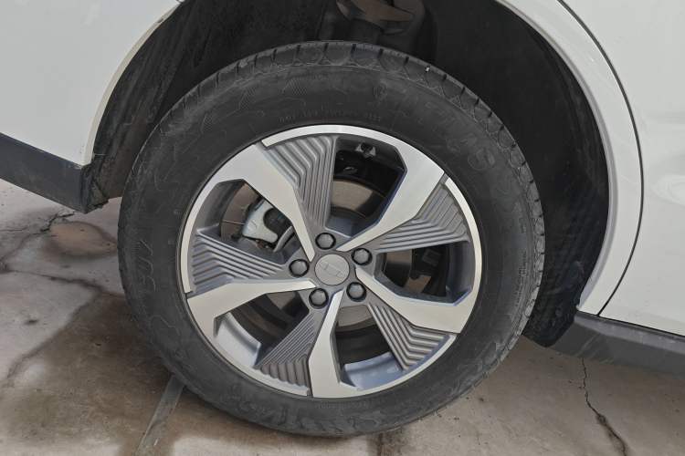 Used Geely Auto Haoyue PRO 2024 1.5T DCT Zongheng+ Right Rear Wheel Hub