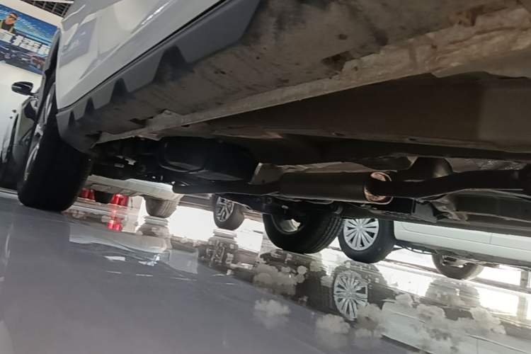 Used Geely Auto Haoyue PRO 2024 1.5T DCT Zongheng+ Right Side Sill