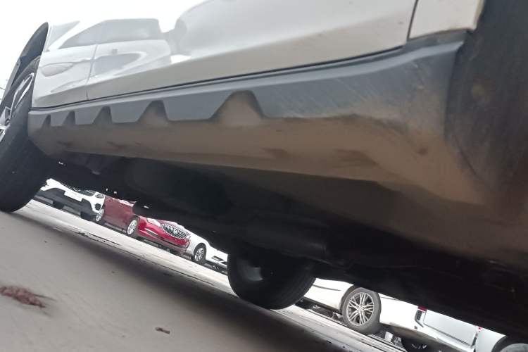 Used Geely Auto Haoyue PRO 2024 1.5T DCT Zongheng+ Right Side Sill