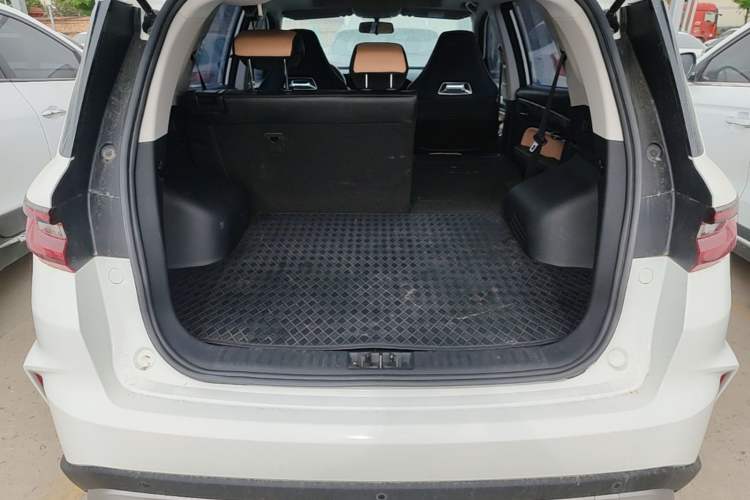 Used Geely Auto Haoyue PRO 2024 1.5T DCT Zongheng+ Trunk