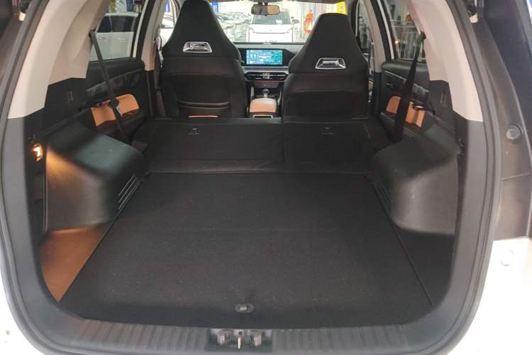 Used Geely Auto Haoyue PRO 2024 1.5T DCT Zongheng+ Trunk