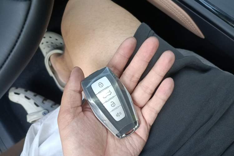 Used Geely Auto Haoyue PRO 2025 1.5T DCT Zongheng + New Year Supreme Edition Vehicle Key