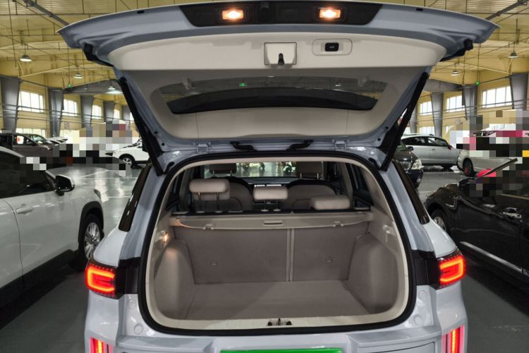 Used Geely Auto icon 2025 Linglong 1.5TD Ruyi Edition Trunk