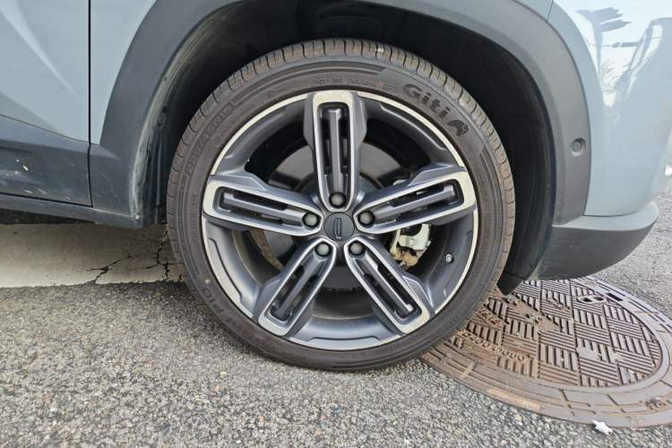 Used Geely Auto icon 2020 1.5TD i9 BSG Right Front Wheel Hub