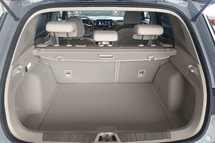 Used Geely Auto icon 2020 1.5TD i9 BSG Trunk