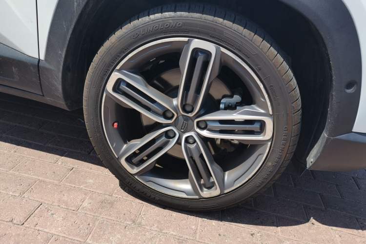 Used Geely Auto icon 2020 300T Galaxy Limited Edition Right Front Wheel Hub
