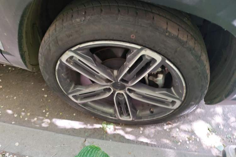 Used Geely Auto icon 2020 1.5TD i9 BSG Right Front Wheel Hub